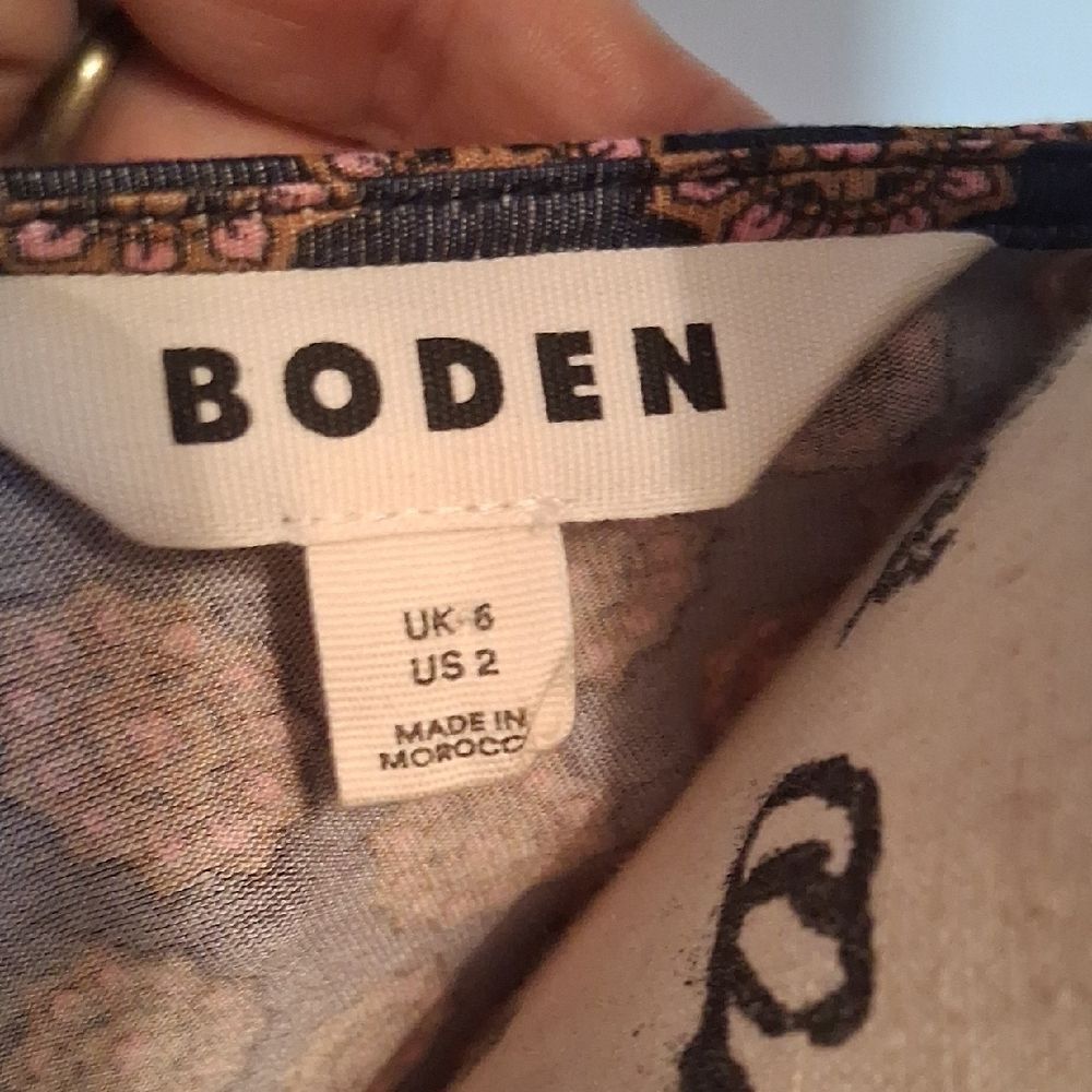 Boden Floral V-Neck Floral Printed Long Sleeve Top US Size 2 - Picture 6 of 7